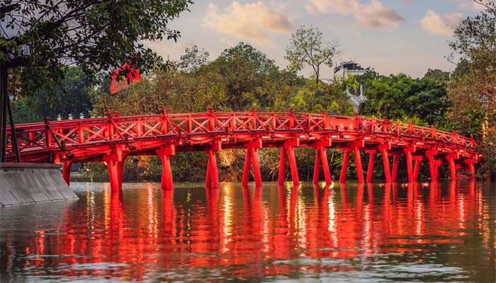 Ponte The Huc