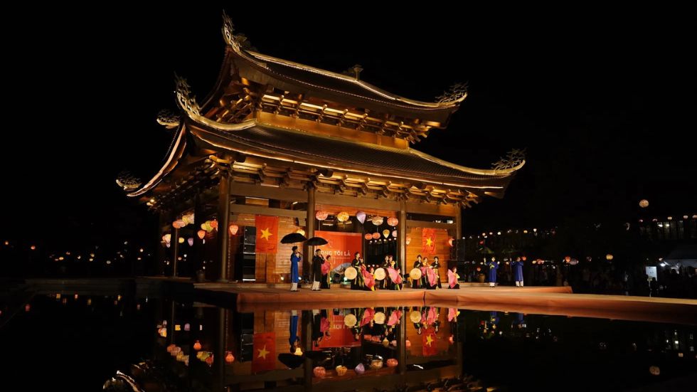 Hoa Lu Ninh Binh